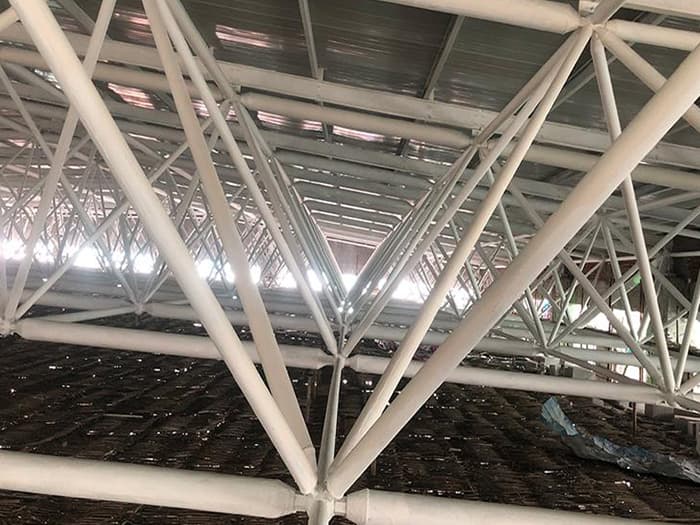 四平大型螺栓球网架施工厂家